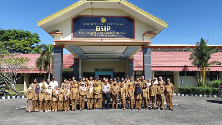 Awali Tugas, Kepala BSIP Lahan Rawa Laksanakan Koordinasi Internal dan Konsultasi